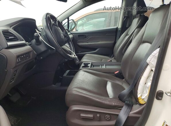 5FNRL6H75JB099369 2018 HONDA ODYSSEY White Вид салону спереду