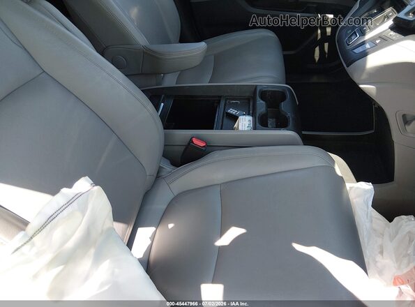 5FNRL6H76JB090597 2018 HONDA ODYSSEY Black Widok wnętrza z przodu