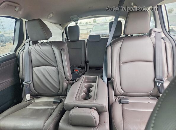 5FNRL6H76KB011950 2019 HONDA ODYSSEY White Widok tylnych siedzeń