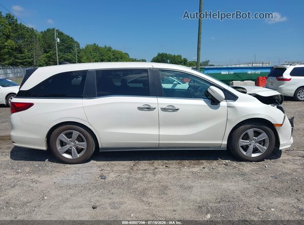 5FNRL6H77JB057303 2018 HONDA ODYSSEY White უკანა სალონის ხედი