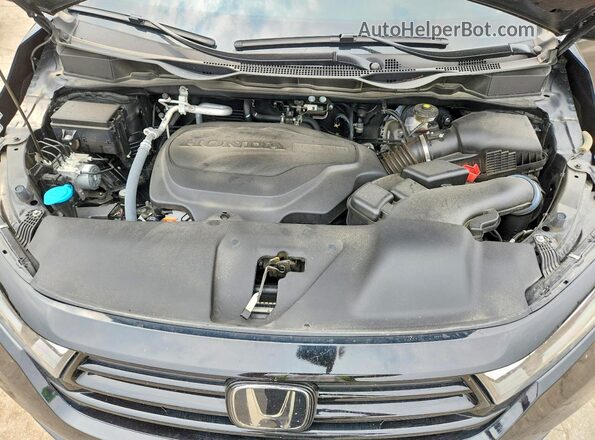 5FNRL6H77RB068300 2024 HONDA ODYSSEY Black Вид задньої частини салону