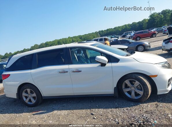 5FNRL6H78JB041885 2018 HONDA ODYSSEY White Rear interior view