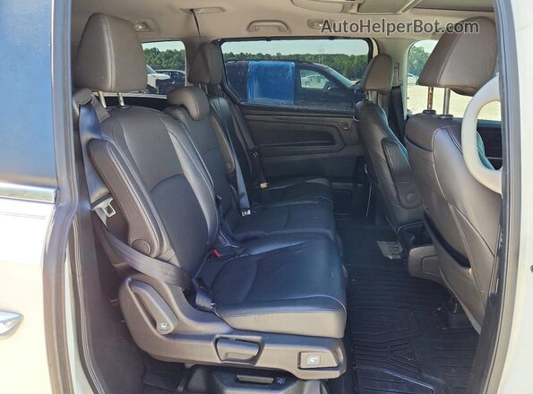 5FNRL6H78JB049131 2018 HONDA ODYSSEY White Rear interior view