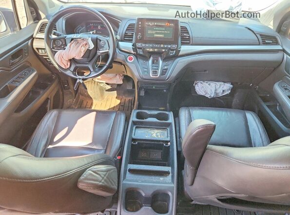 5FNRL6H78JB049131 2018 HONDA ODYSSEY White Dashboard view