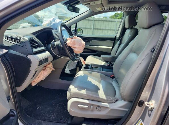 5FNRL6H79JB066813 2018 HONDA ODYSSEY Silver Widok wnętrza z przodu