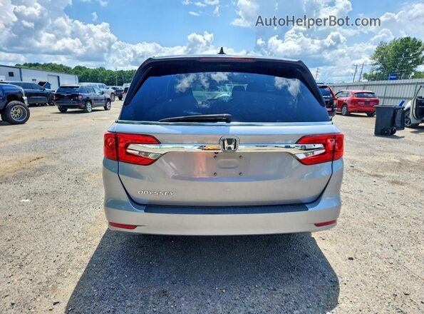 5FNRL6H79JB066813 2018 HONDA ODYSSEY Silver Widok z tyłu
