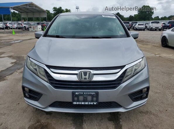 5FNRL6H79JB092196 2018 HONDA ODYSSEY Silver Դիմացի տեսք