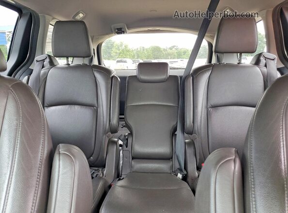 5FNRL6H79JB092196 2018 HONDA ODYSSEY Silver Հետևի նստատեղերի տեսք