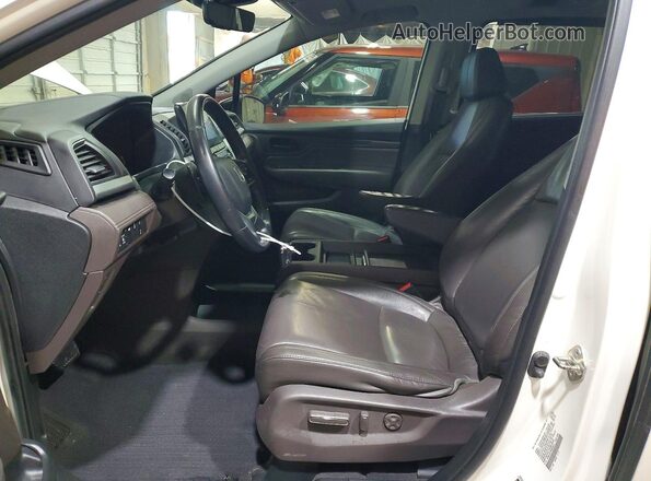 5FNRL6H79KB056817 2019 HONDA ODYSSEY White Front interior view