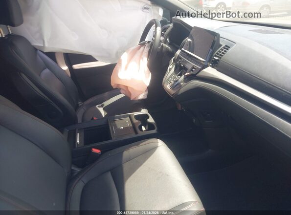 5FNRL6H79SB009626 2025 HONDA ODYSSEY Light Blue Вид салона спереди