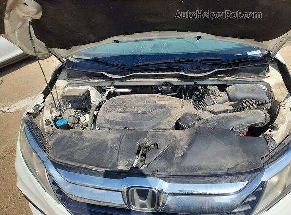 5FNRL6H7XJB007396 2018 HONDA ODYSSEY White Widok wnętrza z tyłu