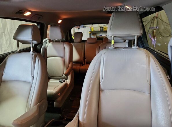5FNRL6H7XJB027793 2018 HONDA ODYSSEY Black Вид задніх сидінь