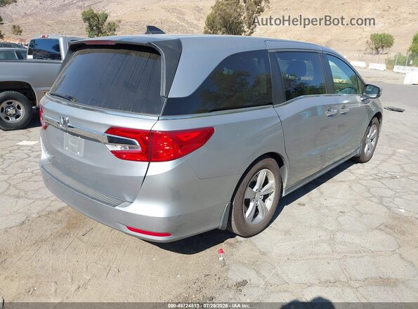 5FNRL6H7XJB107790 2018 HONDA ODYSSEY Серебряный Задняя правая четверть