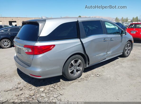 5FNRL6H82JB042507 2018 HONDA ODYSSEY Серебряный Задняя правая четверть