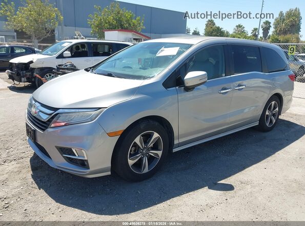 5FNRL6H82JB042507 2018 HONDA ODYSSEY Серебряный Передняя левая четверть
