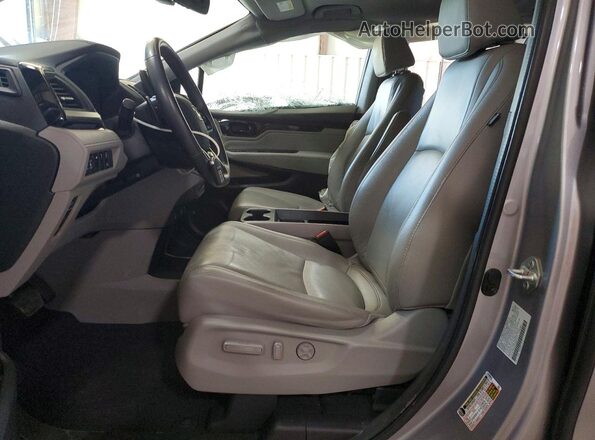 5FNRL6H82NB041573 2022 HONDA ODYSSEY Silver Front interior view