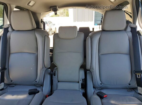 5FNRL6H83PB077517 2023 HONDA ODYSSEY Silver Вид задніх сидінь
