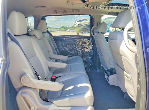 5FNRL6H84JB066940 2018 HONDA ODYSSEY Синий Вид задних сидений