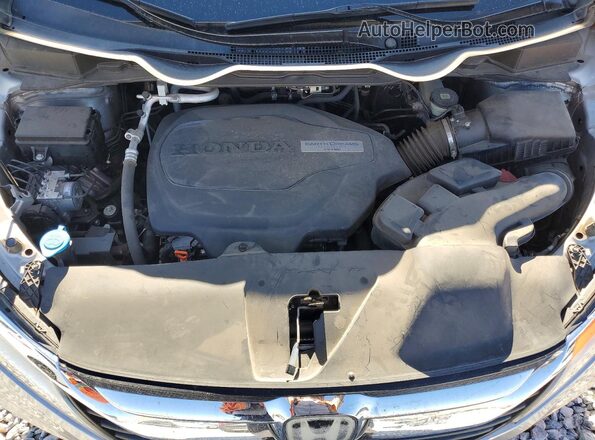 5FNRL6H85JB049659 2018 HONDA ODYSSEY Silver უკანა სალონის ხედი