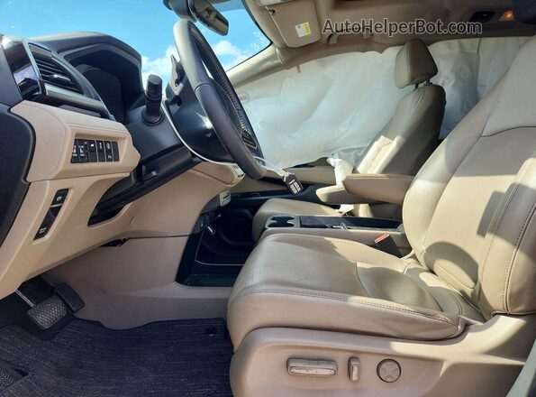 5FNRL6H85MB002474 2021 HONDA ODYSSEY Белый Вид салона спереди