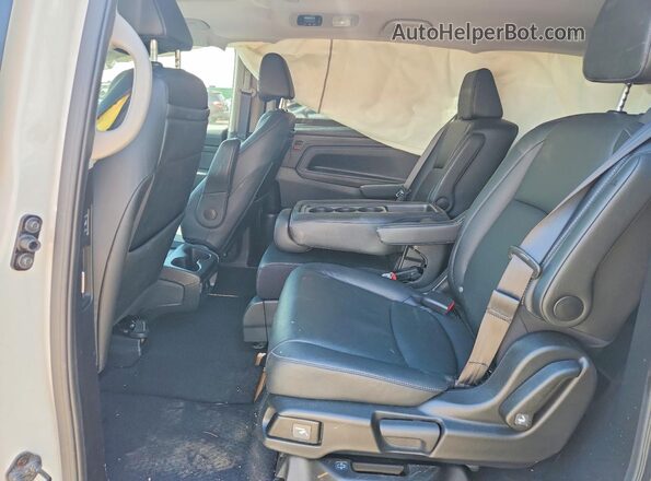 5FNRL6H85NB024623 2022 HONDA ODYSSEY White Вид задньої частини салону
