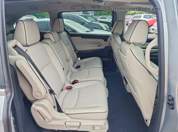 5FNRL6H85SB054183 2025 HONDA ODYSSEY Серебряный Вид задней части салона