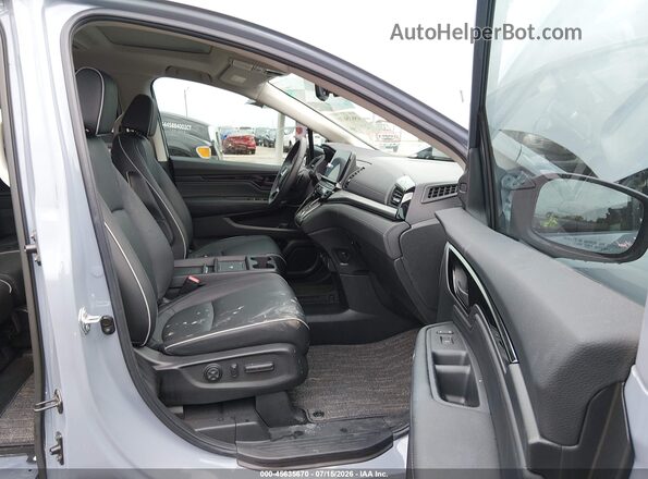 5FNRL6H86SB021225 2025 HONDA ODYSSEY Pewter Front interior view