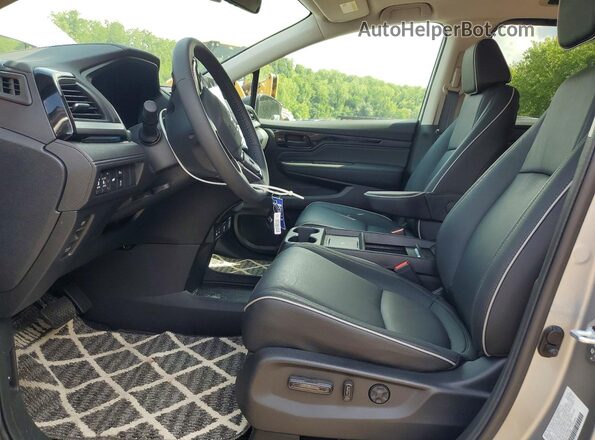 5FNRL6H86TB031982 2026 HONDA ODYSSEY Silver Front interior view