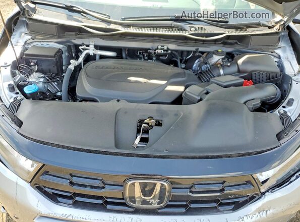 5FNRL6H86TB031982 2026 HONDA ODYSSEY Silver Engine compartment view