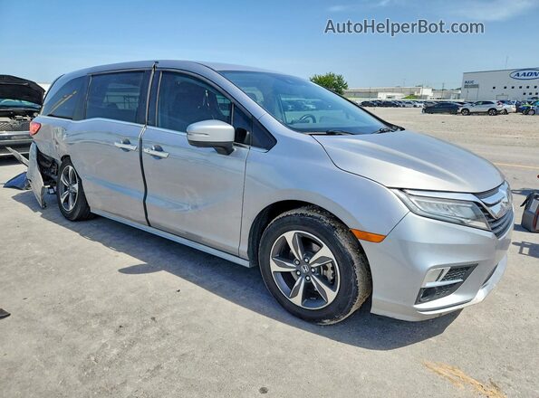 5FNRL6H88JB075558 2018 HONDA ODYSSEY Silver Front right