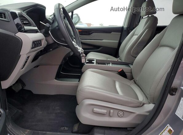 5FNRL6H88PB043878 2023 HONDA ODYSSEY Silver Вид салону спереду