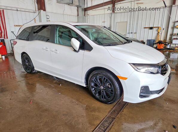5FNRL6H88SB065713 2025 HONDA ODYSSEY White Передня права чверть