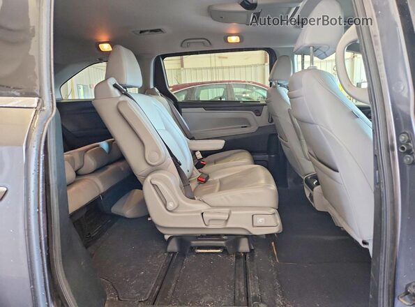 5FNRL6H89JB098847 2018 HONDA ODYSSEY Gray Rear interior view