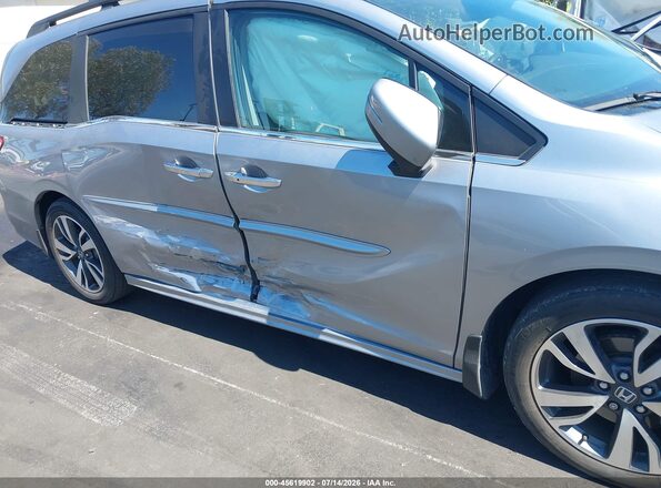 5FNRL6H89MB000243 2021 HONDA ODYSSEY Silver Widok z przodu