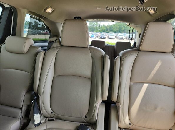 5FNRL6H91LB020963 2020 HONDA ODYSSEY White Rear seats view
