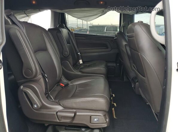 5FNRL6H92JB112046 2018 HONDA ODYSSEY White უკანა სალონის ხედი