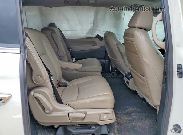 5FNRL6H93JB055582 2018 HONDA ODYSSEY Белый Вид задней части салона