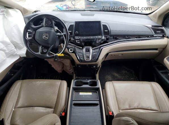 5FNRL6H93JB055582 2018 HONDA ODYSSEY Белый Вид панели приборов