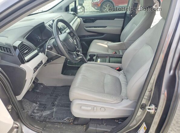 5FNRL6H94JB000252 2018 HONDA ODYSSEY Gray წინა სალონის ხედი