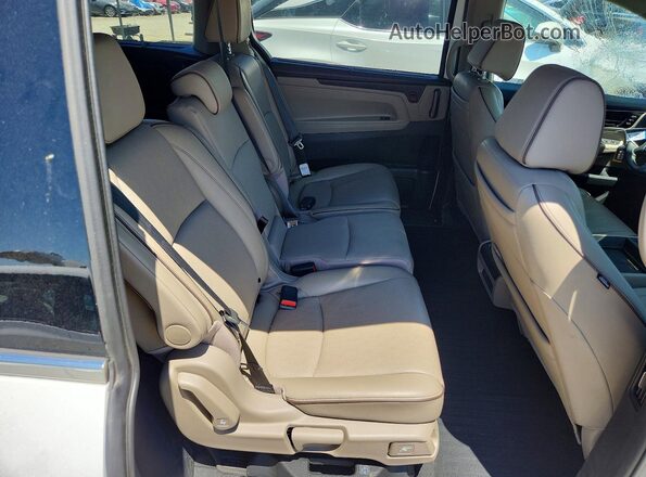 5FNRL6H95PB004562 2023 HONDA ODYSSEY White უკანა სალონის ხედი