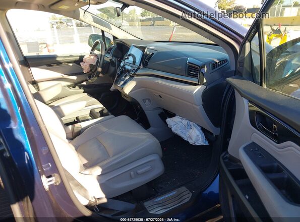5FNRL6H96JB002519 2018 HONDA ODYSSEY Dark Blue Front interior view