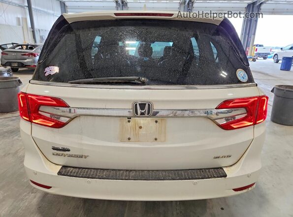 5FNRL6H96JB050053 2018 HONDA ODYSSEY White უკანა ხედი