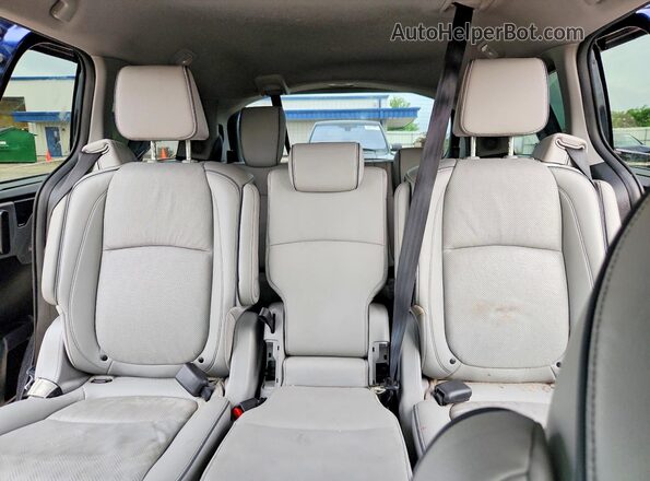 5FNRL6H96PB064530 2023 HONDA ODYSSEY Blue Rear seats view