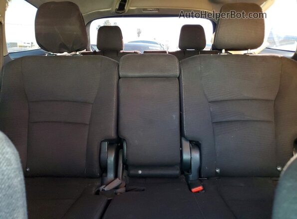 5FNYF5H12JB028641 2018 HONDA PILOT White Vista de los asientos traseros