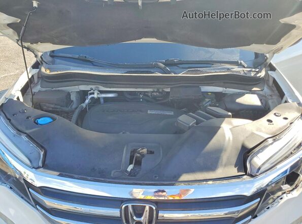 5FNYF5H12JB028641 2018 HONDA PILOT White Vista del compartimento del motor