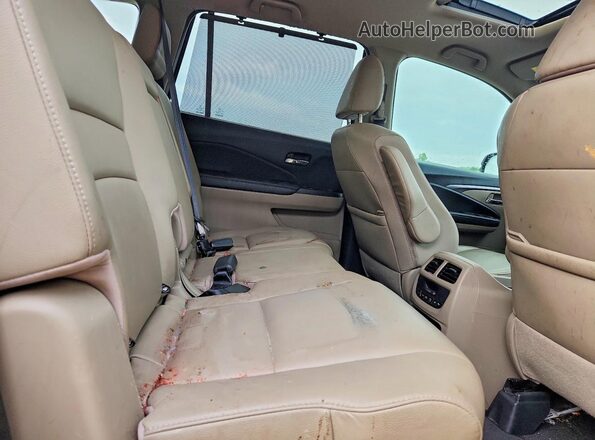 5FNYF5H23NB022037 2022 HONDA PILOT Burgundy Vista interior trasera