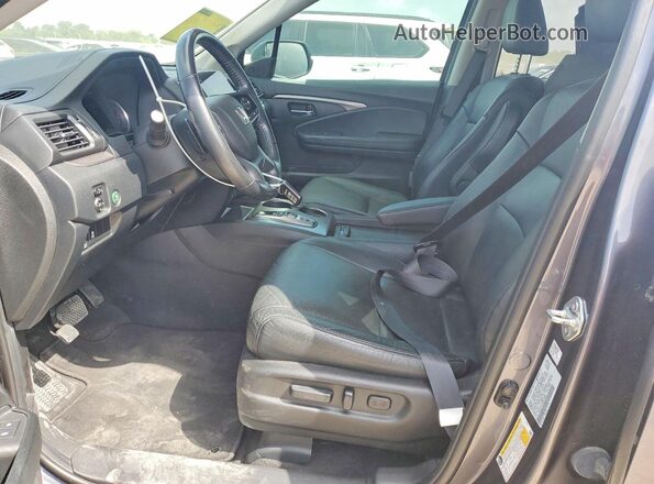 5FNYF5H25MB018084 2021 HONDA PILOT Gray Front interior view