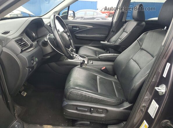 5FNYF5H27MB047862 2021 HONDA PILOT Gray Front interior view