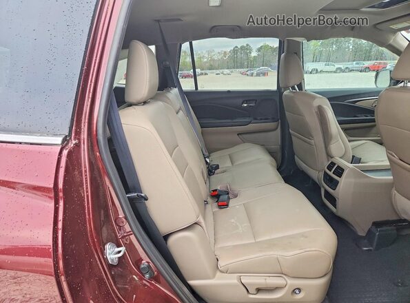 5FNYF5H29NB030935 2022 HONDA PILOT Maroon Widok wnętrza z tyłu
