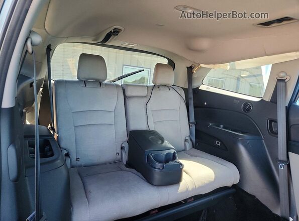 5FNYF5H34JB021207 2018 HONDA PILOT Blue Rear interior view